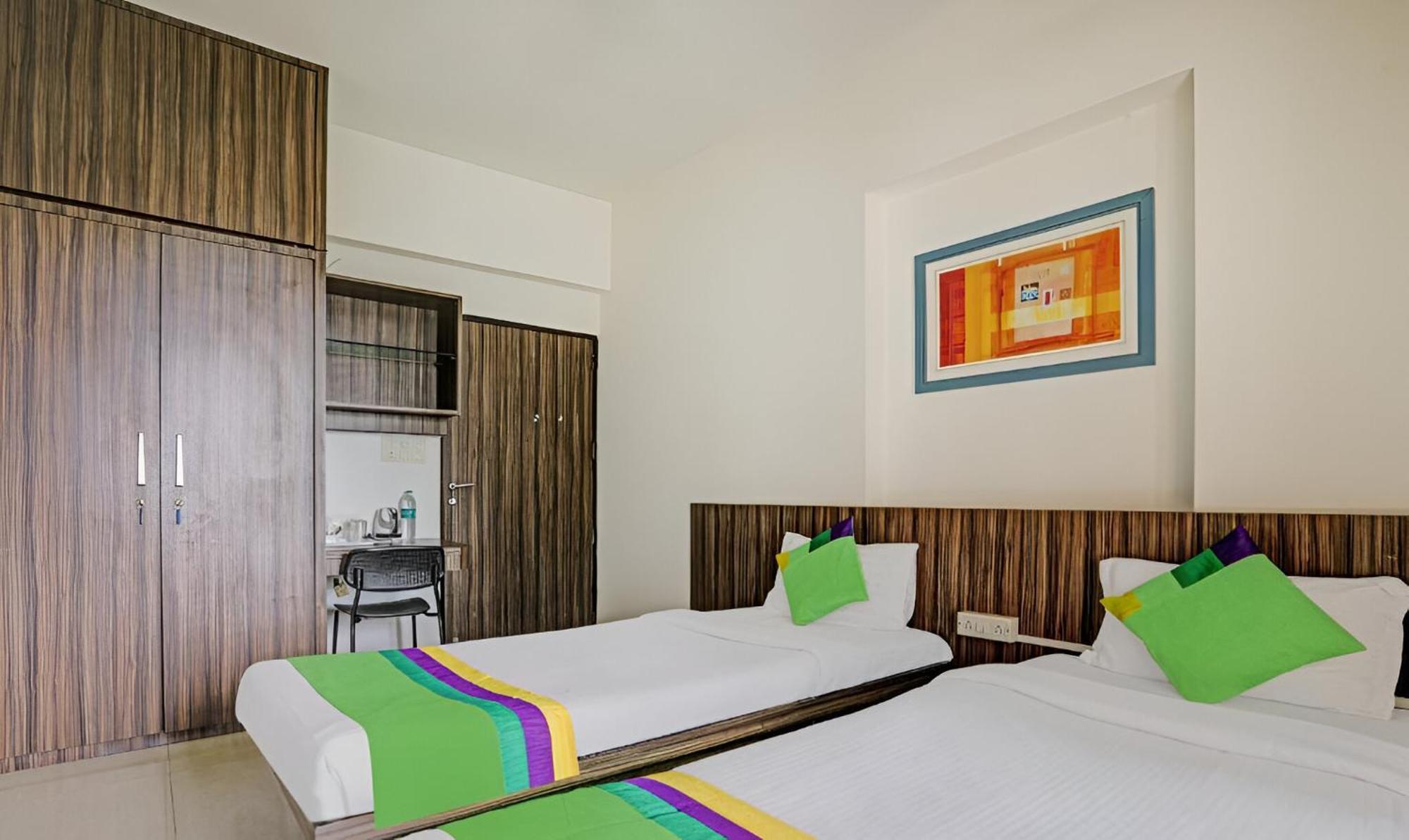 Retreats At Welcome Nr Bkc Bombaj